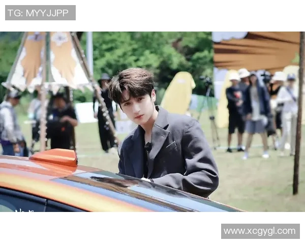 严浩翔足球球星身份揭秘 你不知道的他的场上风采与成就